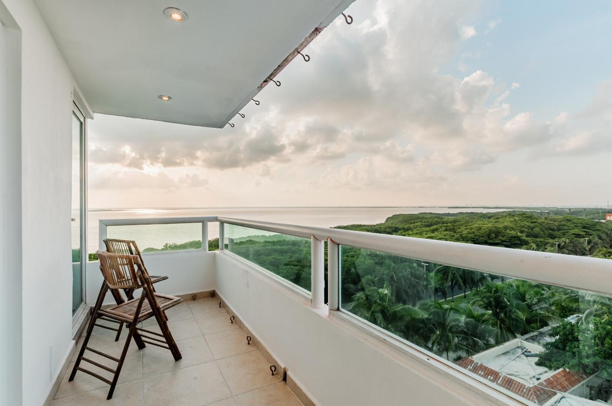 Brisas Beachfront Penthouses 칸쿤 외부 사진