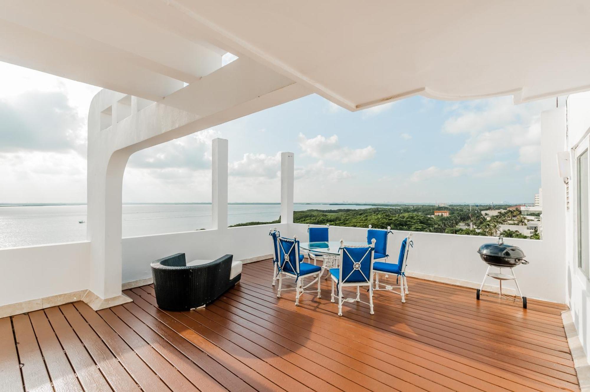 Brisas Beachfront Penthouses 칸쿤 외부 사진