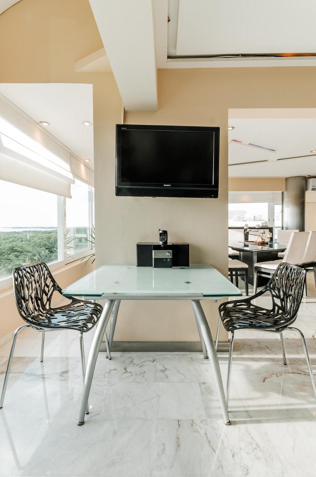 Brisas Beachfront Penthouses 칸쿤 외부 사진