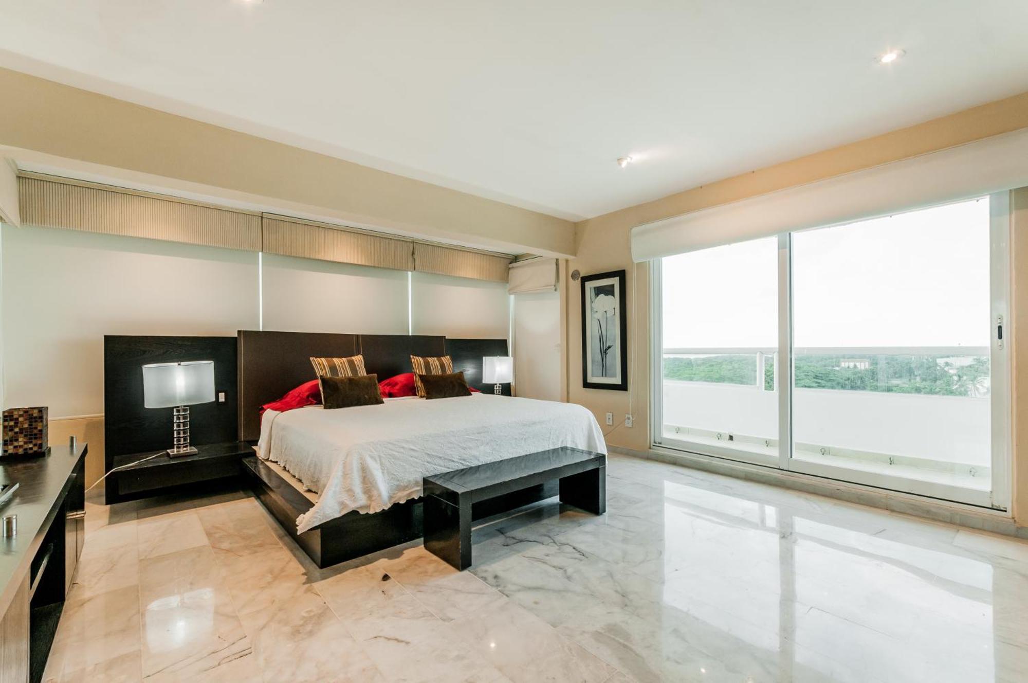 Brisas Beachfront Penthouses 칸쿤 외부 사진
