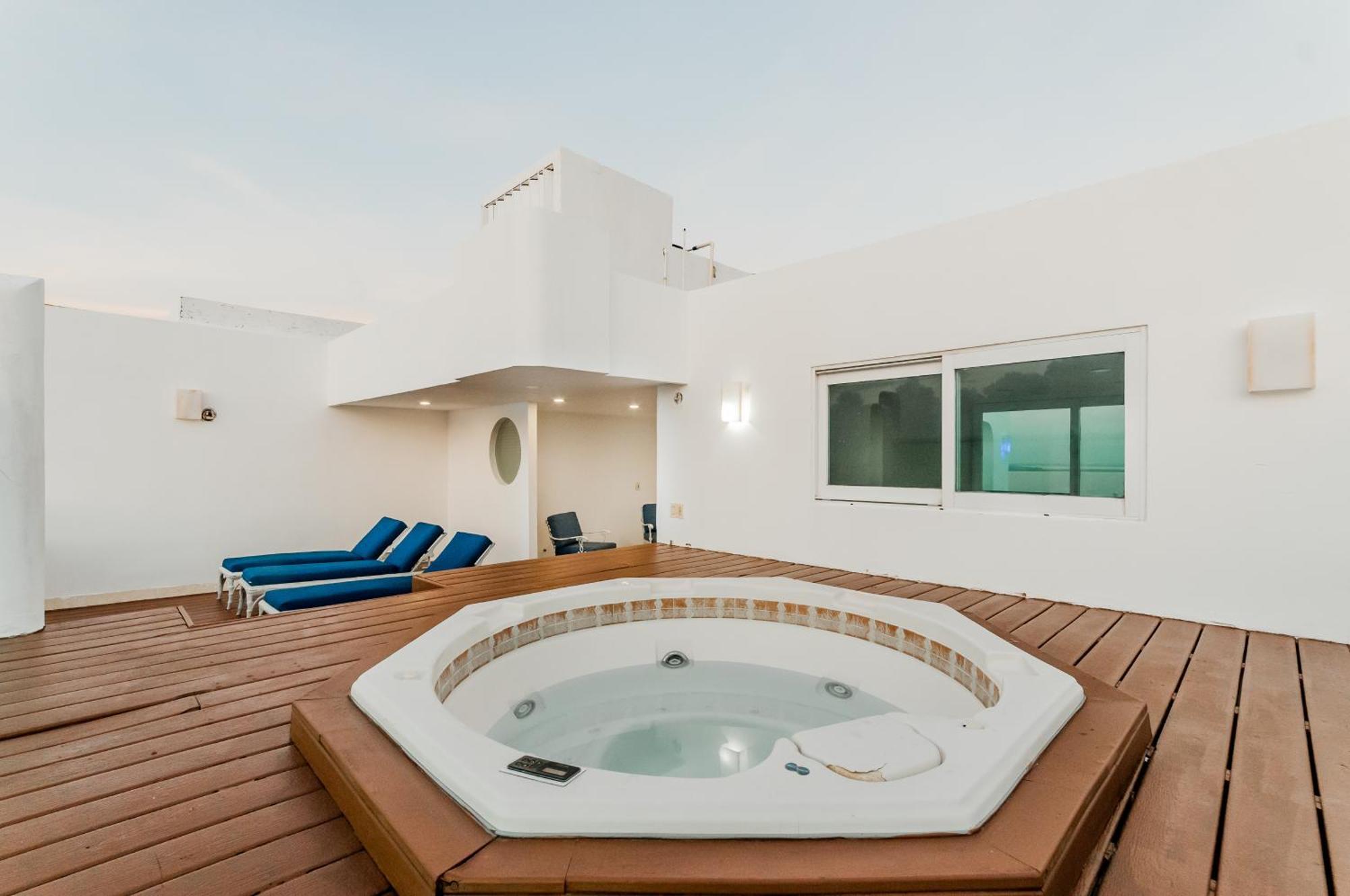 Brisas Beachfront Penthouses 칸쿤 외부 사진
